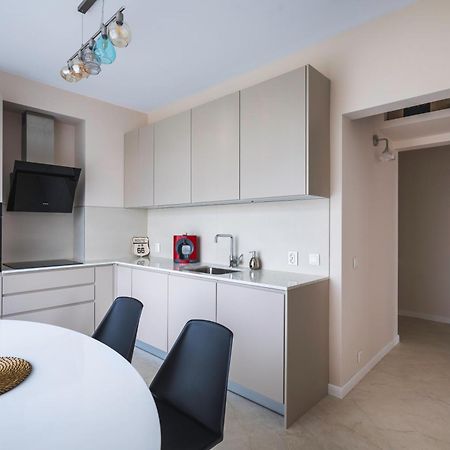 New With The Best View - 2Bd Bright Flat Near Ndk 소피아 외부 사진