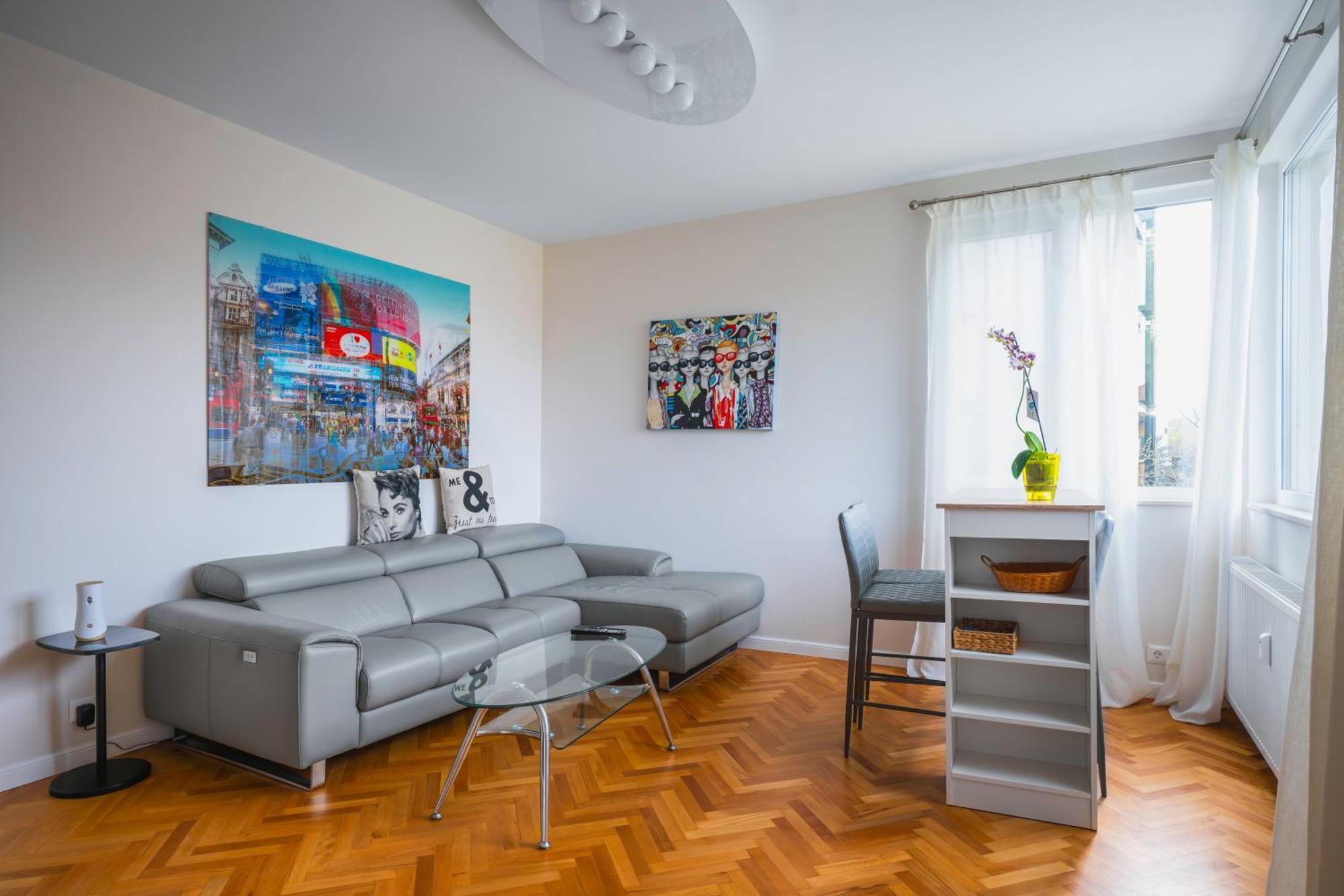New With The Best View - 2Bd Bright Flat Near Ndk 소피아 외부 사진