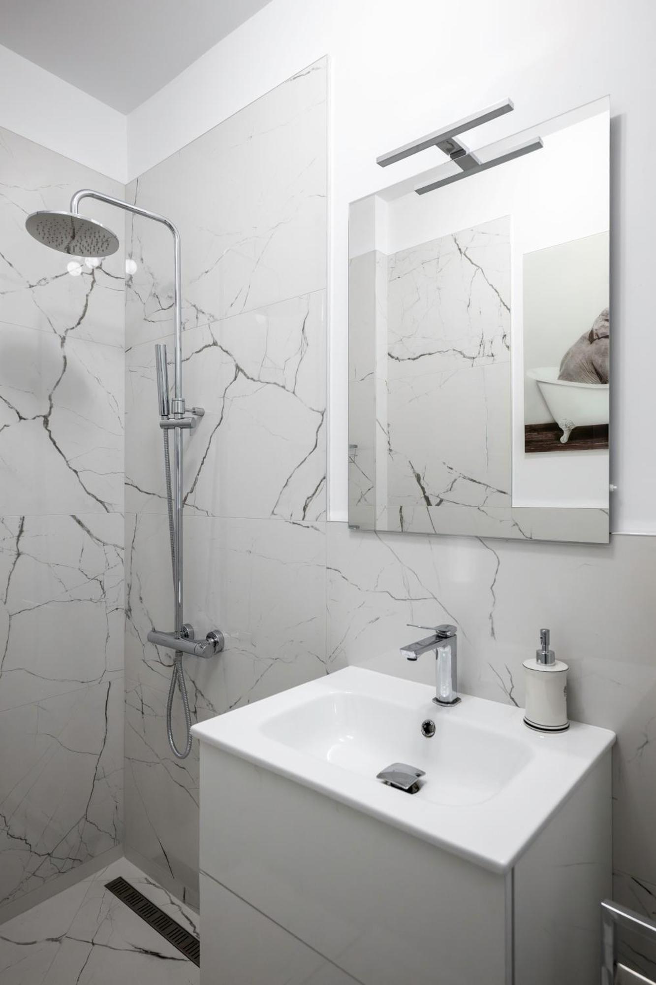 New With The Best View - 2Bd Bright Flat Near Ndk 소피아 외부 사진