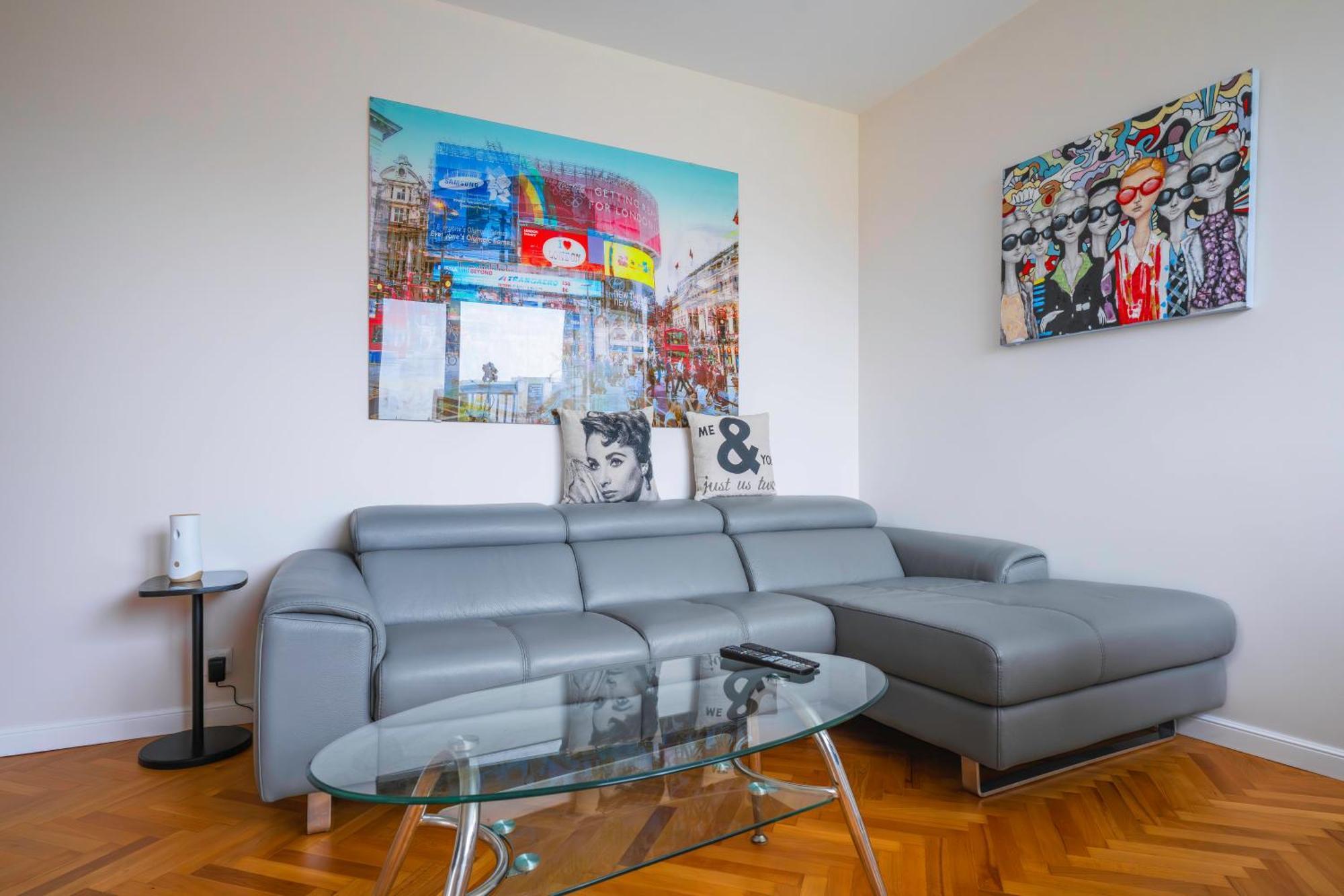 New With The Best View - 2Bd Bright Flat Near Ndk 소피아 외부 사진